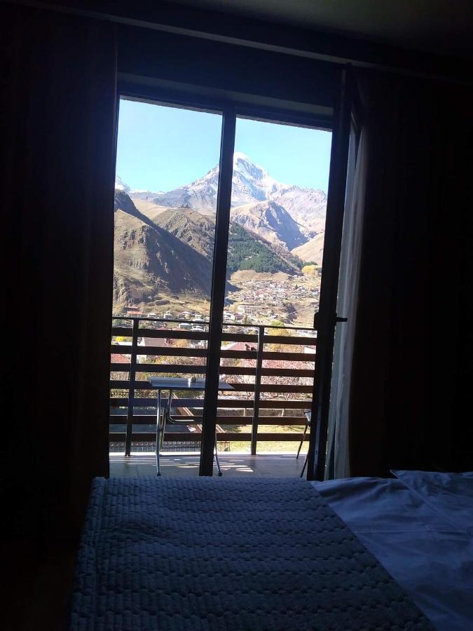 Hilltop Kazbegi Hotel Екстериор снимка